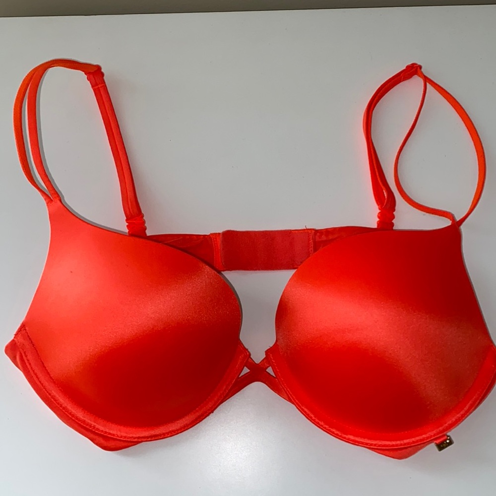 Victoria’s Secret Very Sexy Push-Up